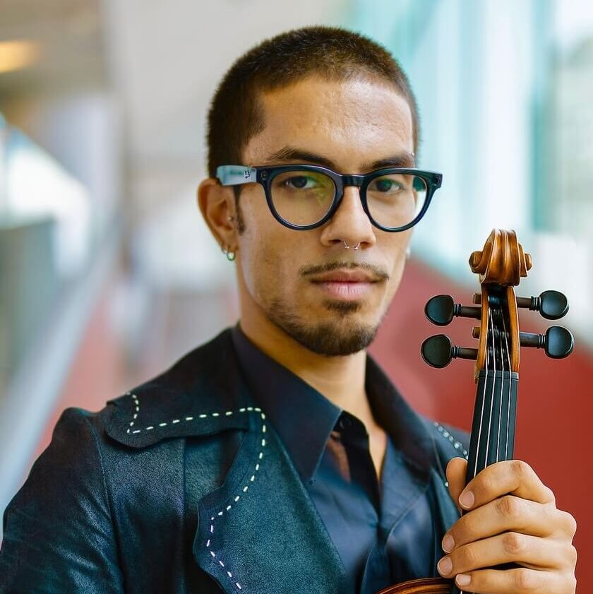 Kaya Gur, Violin